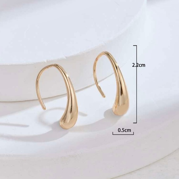 14k Gold plated earrings.NWOT - Picture 4 of 4